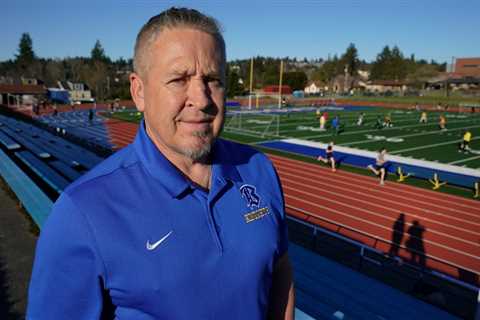 US Supreme Court tackles case of praying Bremerton football coach