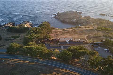 Northern California’s Sea Ranch Is a Bucket List Stay. And It Just Reopened Its Rooms