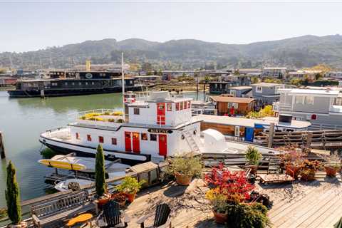 Did You Know the Cofounder of the Legendary Whole Earth Catalog Lives on a Century-Old Tugboat?