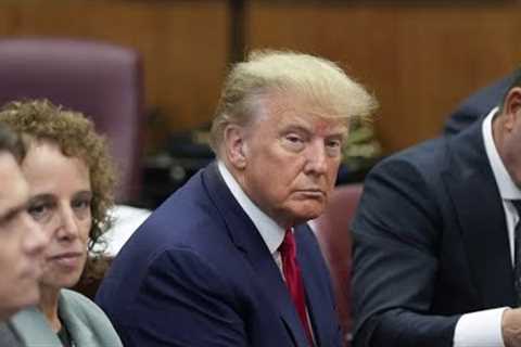 LIVE: Does the 14th Amendment BLOCK Trump from taking office?