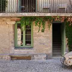 Steel Elements Bring a Sheen to This 1300s French Townhouse