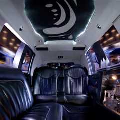 What to Expect When Booking a Limousine Service for Your Next Occasion