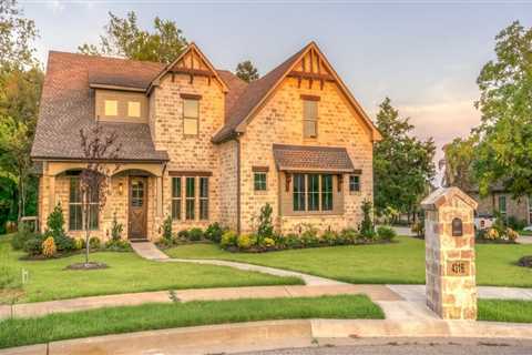 Why Replacing Your Roof In St. Leonard, Maryland Before Hiring A Real Estate Agent Is A Smart Move