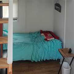 From Sell House Decisions to Smart Stays: Choosing a Hostel on the Sunshine Coast