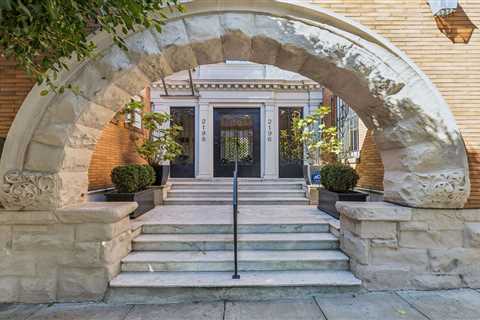 There’s a Massive Stone Arch That Welcomes You Into This $6M San Francisco Mansion