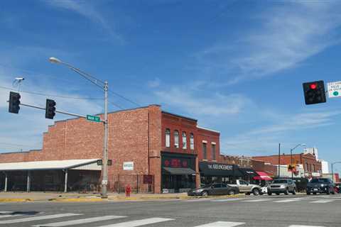 Yukon Self Storage - Record Storage in Canadian County, OK